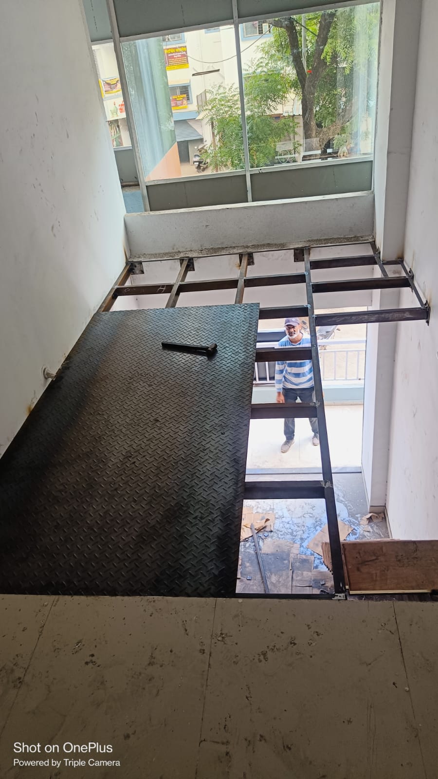 Load bearing structure for shop space extension in Nharegaon Pune